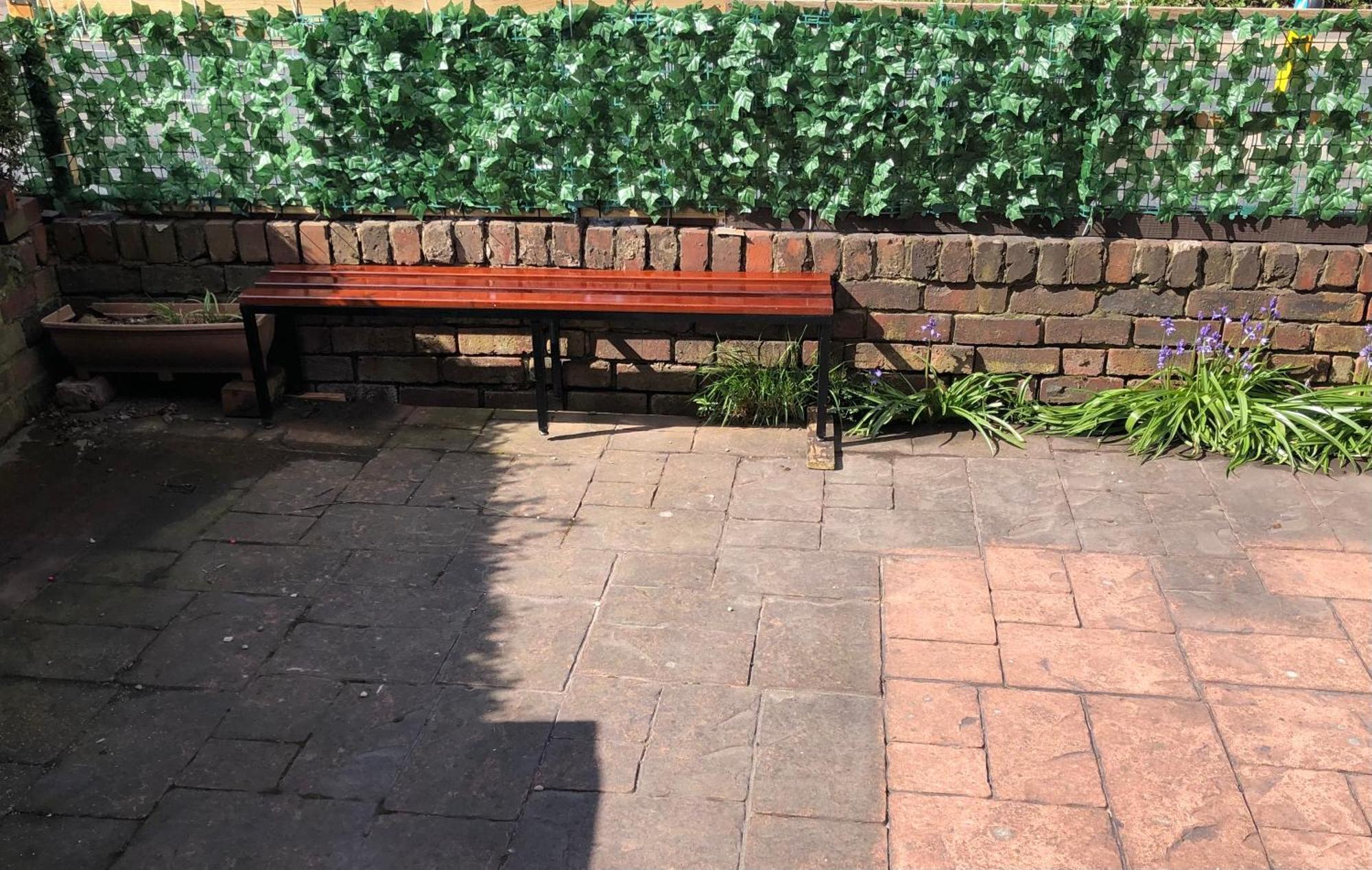 An Extra Large Room With Patio & Own Front Entrance Rotherham Rawmarsh Exterior foto